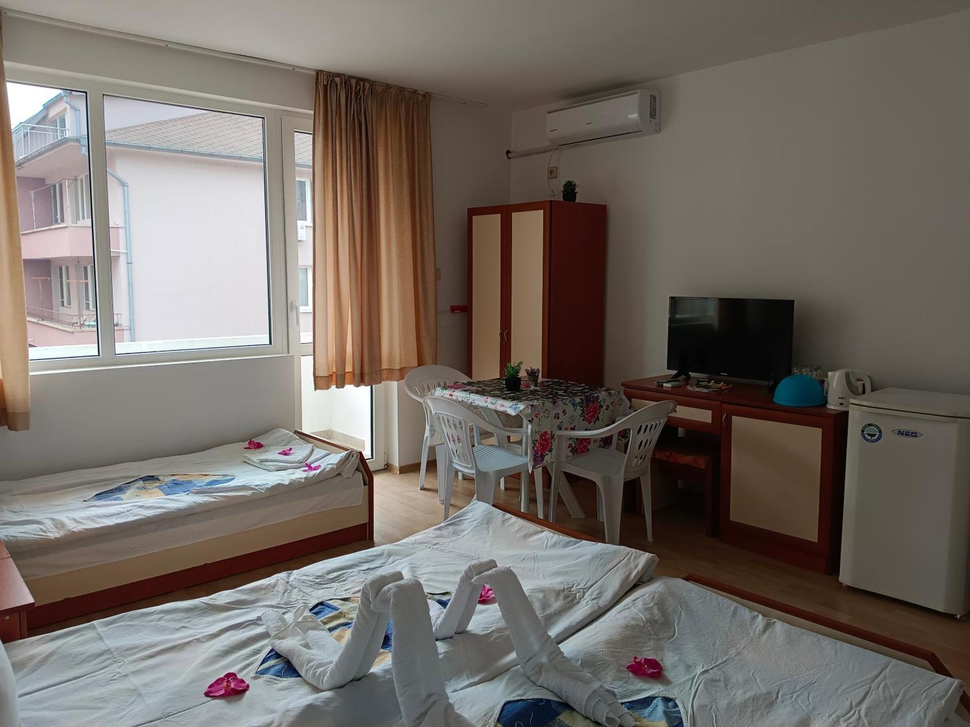 Стаи За Гости Ники Nesebar Exterior foto