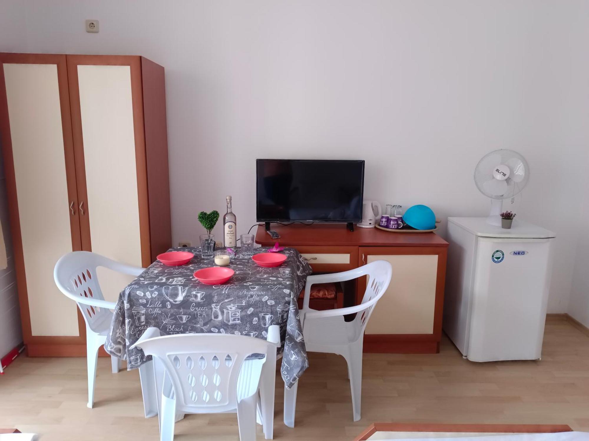 Стаи За Гости Ники Nesebar Exterior foto