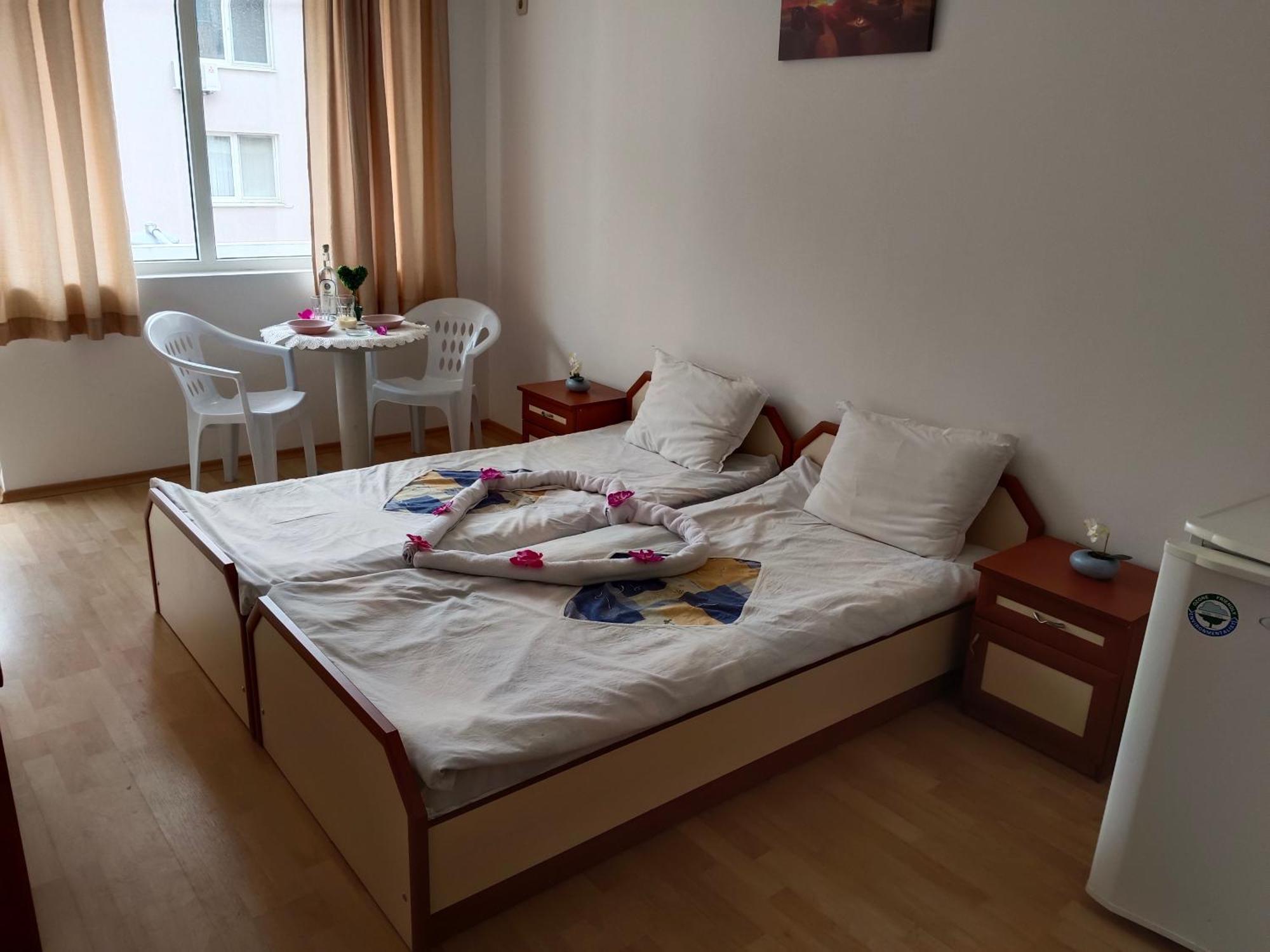 Стаи За Гости Ники Nesebar Exterior foto